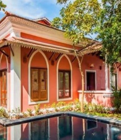 Maintained Portuguese House Exterior Photos