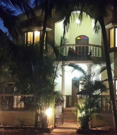 Independent Private Pool Villa Exteriors
