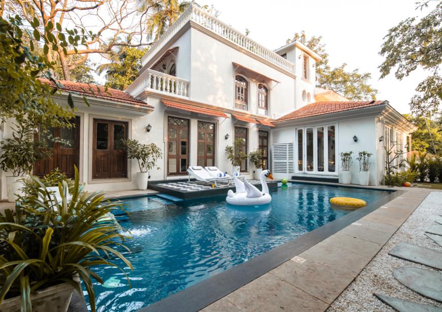 4 BHK Luxury Independent Villa Swimming Pool