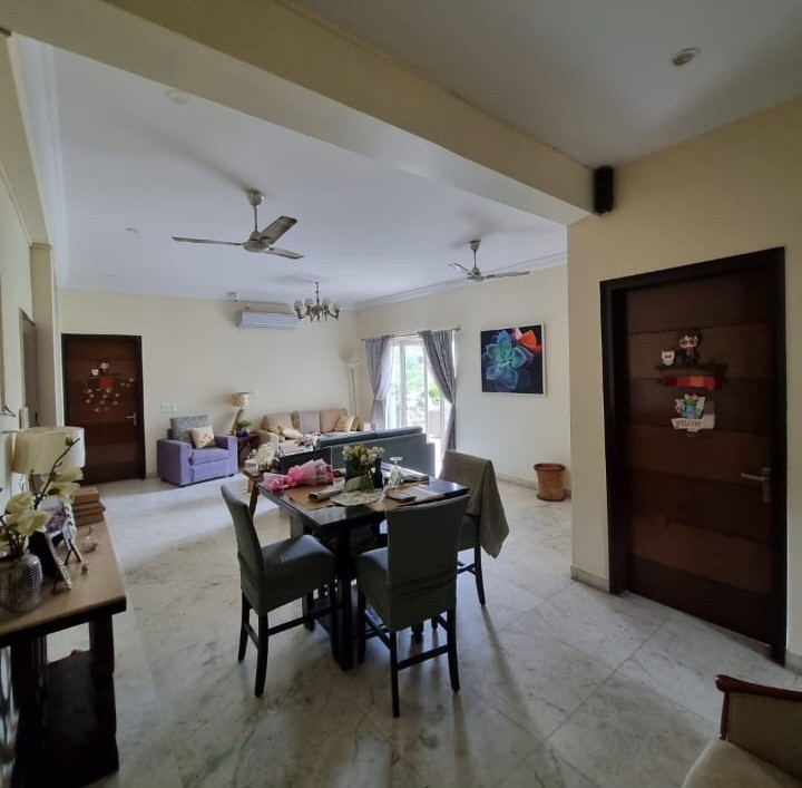 Duplex Villa - Malibu Towne Gurgaon Front View