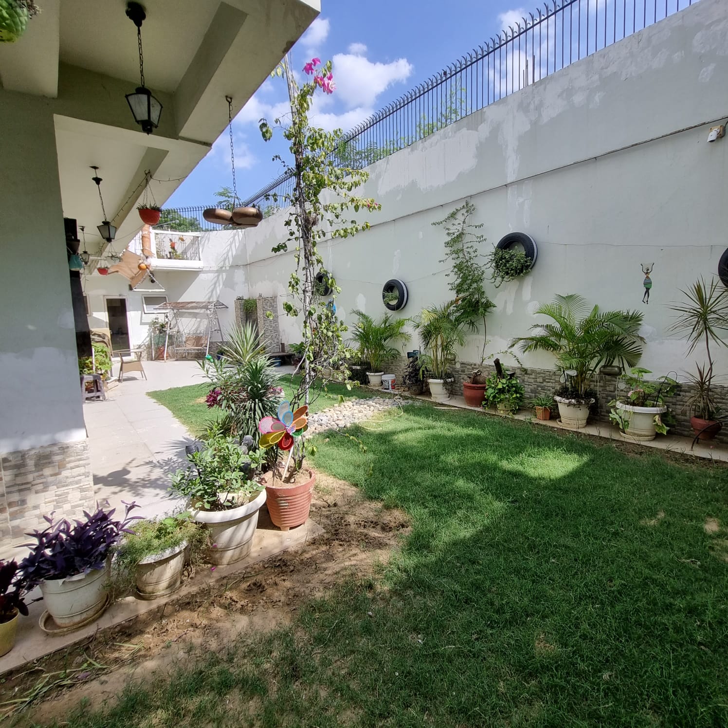 Duplex Villa - Malibu Towne Gurgaon Landscape Garden